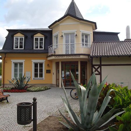 Hotel Lazne Evzenie Klášterec nad Ohří Exterior foto